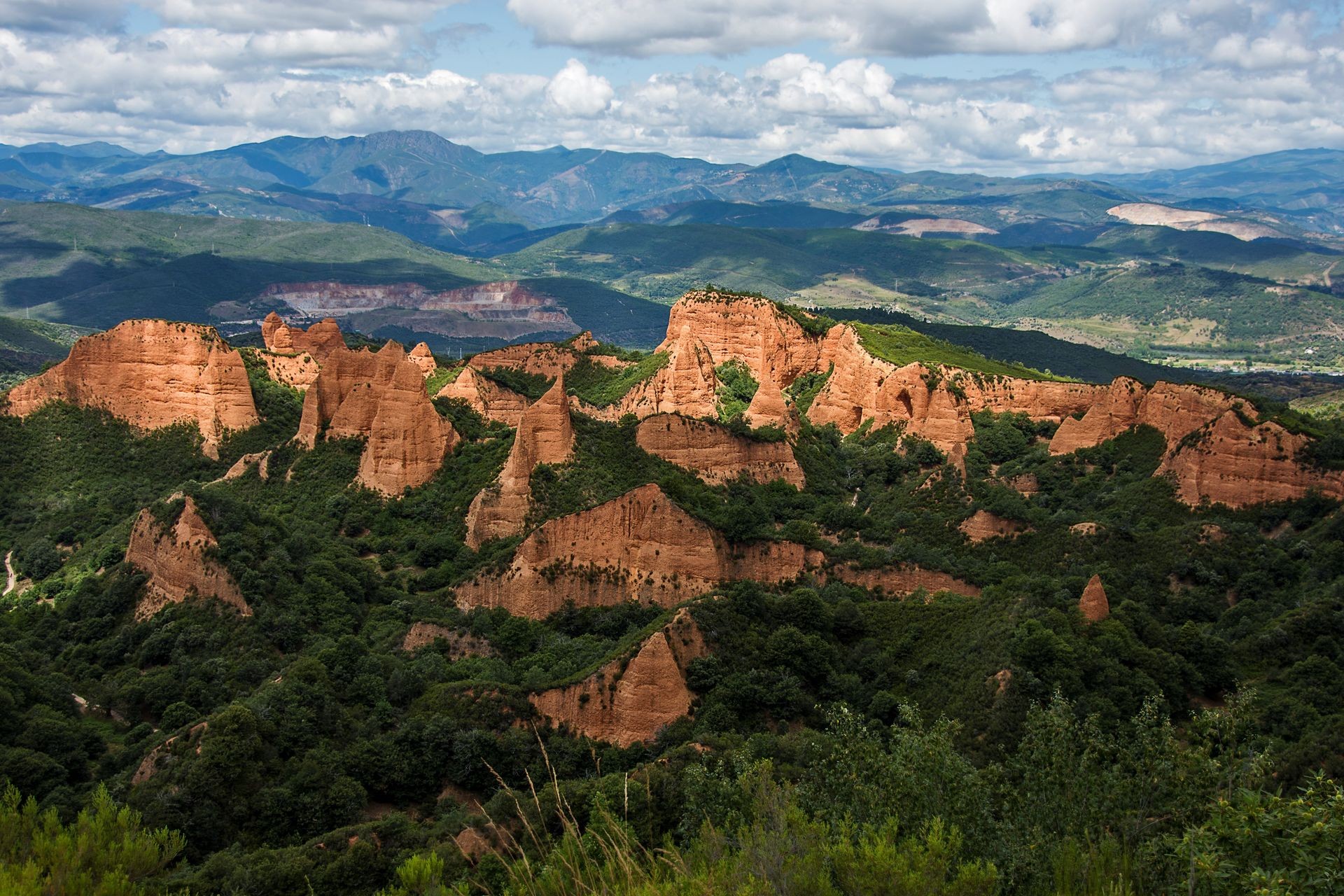 Visit Las Médulas